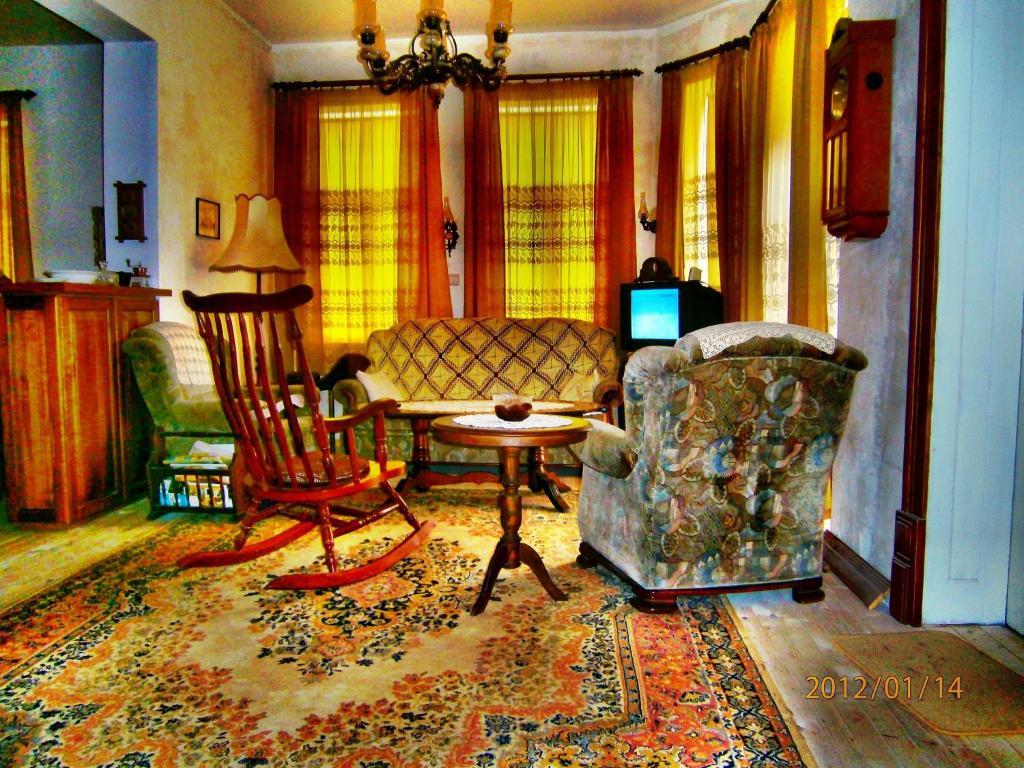 בלצ'יק Retro - 19Th Century Guest House מראה חיצוני תמונה