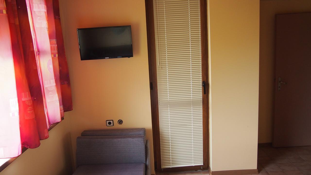 בלצ'יק Retro - 19Th Century Guest House מראה חיצוני תמונה